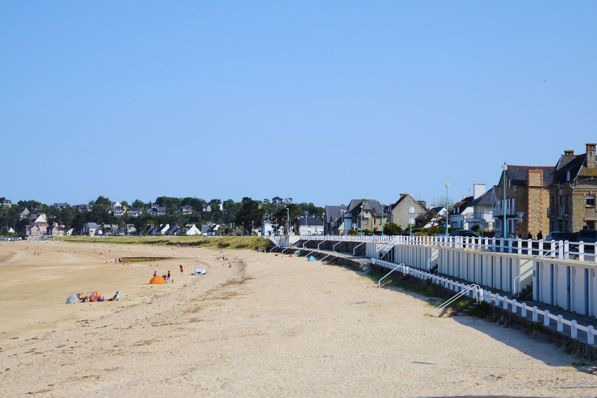 Ne partez pas à Saint-Cast-le-Guildo sans avoir vu ces 7 lieux secrets : préparez un week-end d'été inoubliable en Bretagne dans ce magnifique coin dans les prochaines semaines