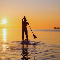 Attention : ne partez pas en Bretagne sans avoir vu ces 7 plages secrètes en paddle ! Si vous aimez cette activité nautique, alors ces plages bretonnes sont idéales cet été