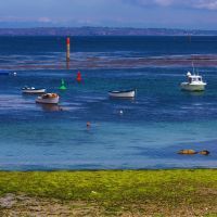 Ne partez jamais en Bretagne sans faire cette balade en bateau : quoi de mieux que de partir à l'aventure en mer ou sur les canaux pour profiter au maximum de Bretagne ?
