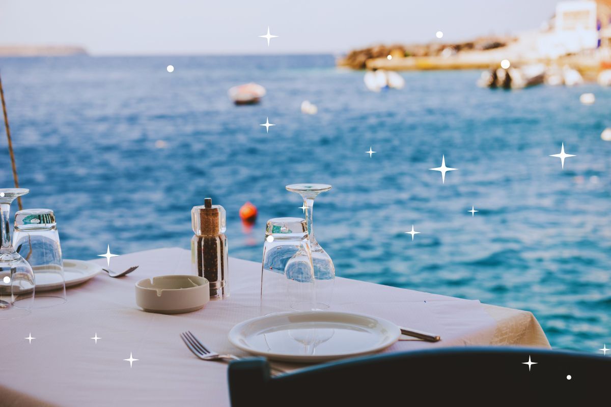 Les 3 meilleurs restaurants au bord de la plage en Bretagne, pour avoir vue sur mer et profiter à fond de produits locaux avec une vue magnifique et l'air iodé