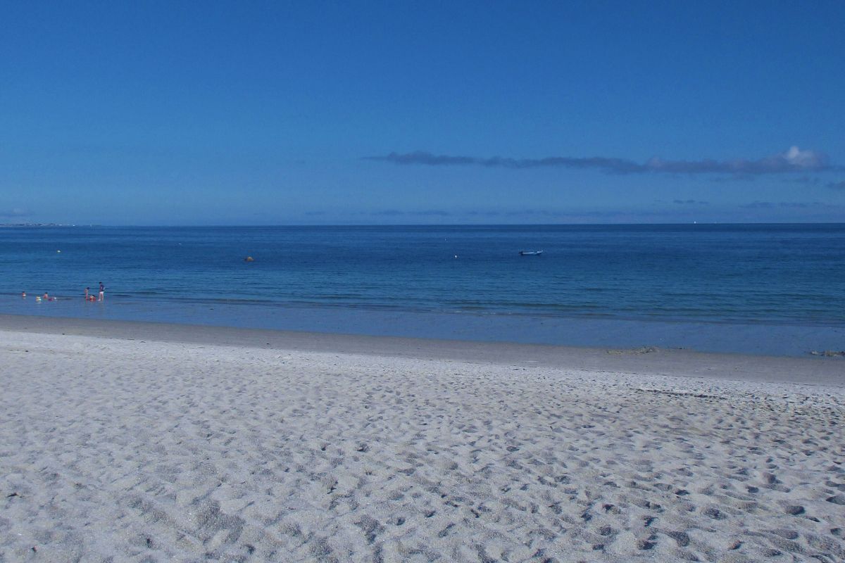 Ne partez pas en Bretagne sans avoir vu ces 3 plages secrètes du Finistère : on continue notre sélection des meilleures plages de ce département breton, loin des touristes pour profiter au maximum