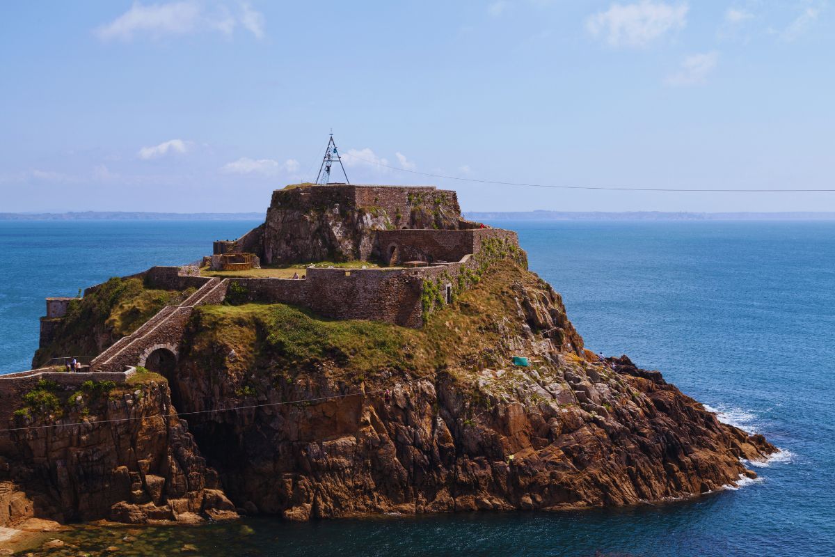 Plage et Fort de Bertheaume : ces lieux à Plougonvelin qui valent le détour si vous passez dans le Finistère en Bretagne, venez les découvrir pendant le week-end