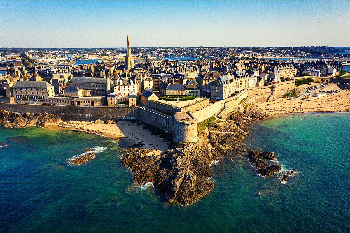 Vous êtes à Saint-Malo ? Ne manquez pas ces 3 restaurants sensationnels !