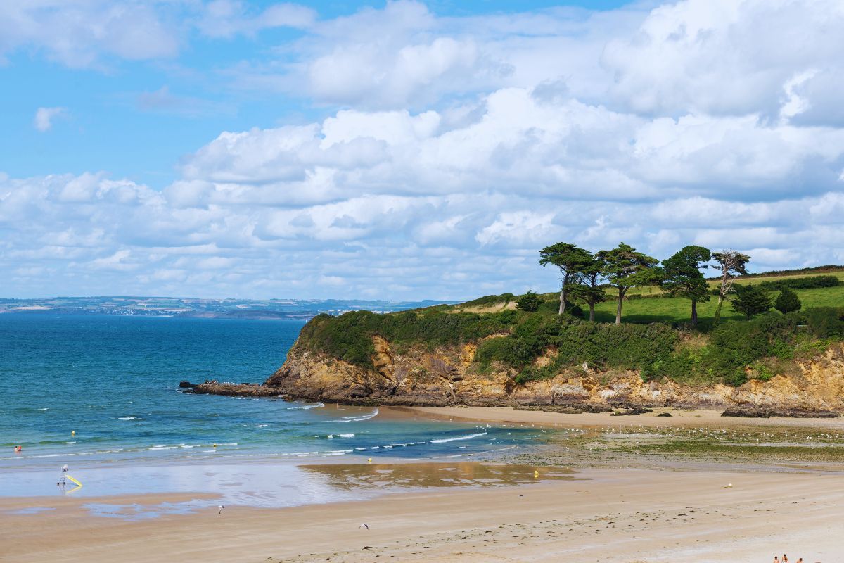 Découvrez 3 oasis de fraîcheur en Bretagne : plongez dans les eaux les plus rafraîchissantes du Finistère pour échapper à la chaleur de cette semaine