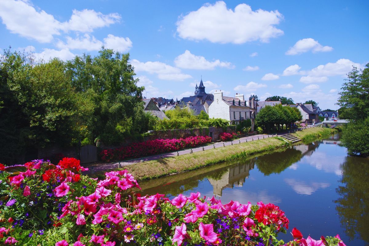 Vous adorez la Bretagne ? Ces 5 villages méconnus vont vous émerveiller : préparez votre petit voyage breton, dès lors que le beau temps sera de retour et avec lui, l'envie de bouger