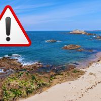 La plage de Bon Secours à Saint Malo en Bretagne : histoire et nouvelles sur ce lieu célèbre de la Cité Corsaire, n'y allez pas sans ces informations