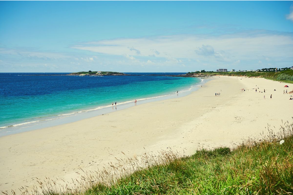 Découvrez la plage de Tahiti version Bretagne : venez voir la plage de Raguénez dans le Sud du Finistère !